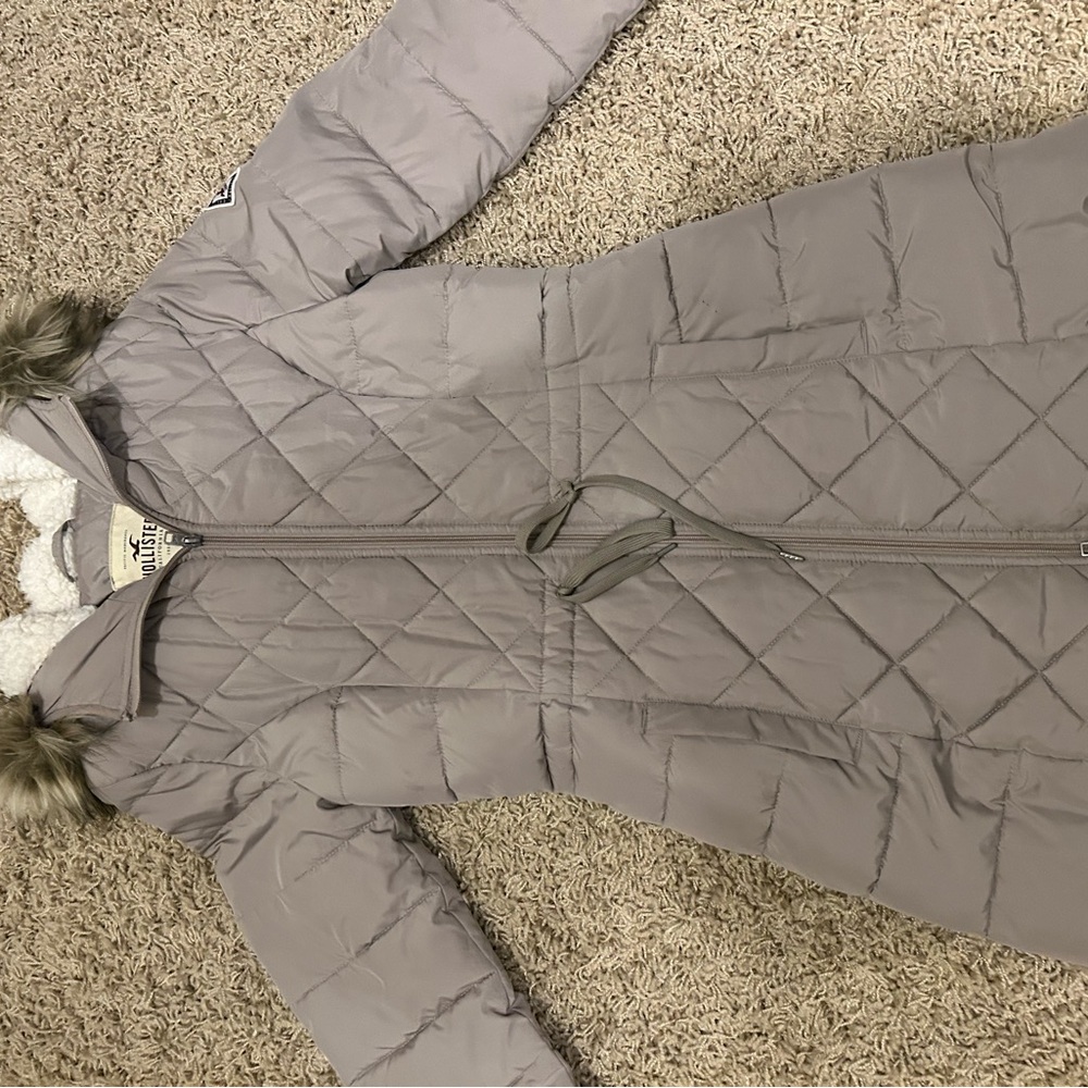Hollister Taupe Quilted Jacket